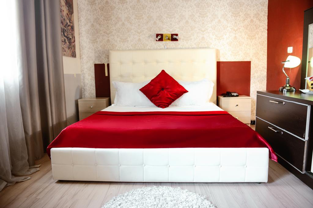 Hotel Eagle 地拉那 外观 照片