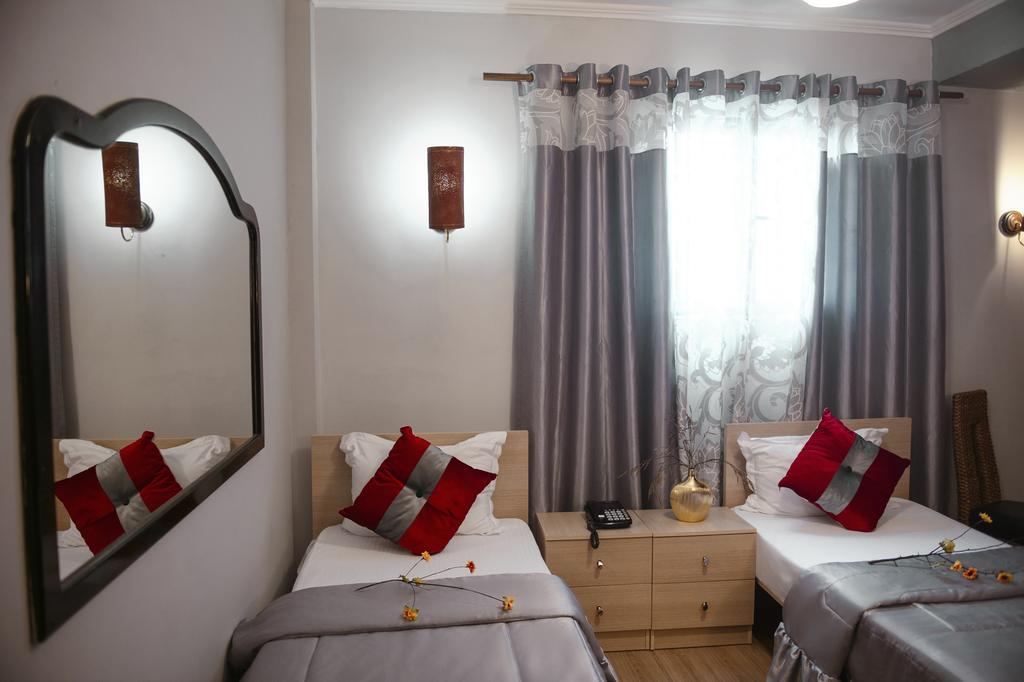 Hotel Eagle 地拉那 外观 照片
